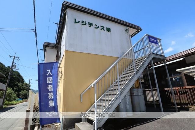 レジデンス泉の外観写真