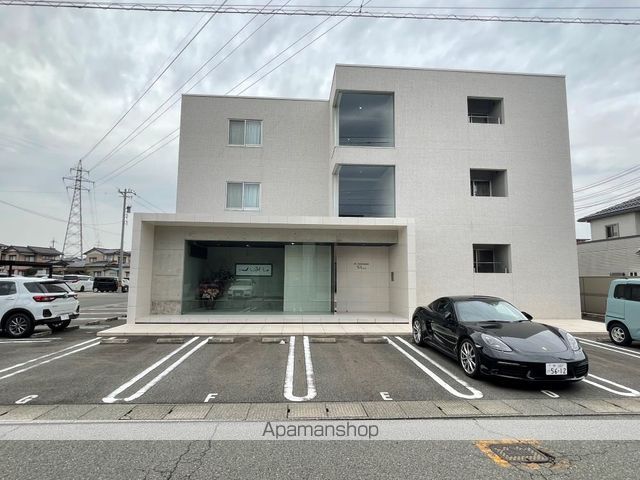Pureの玄関写真