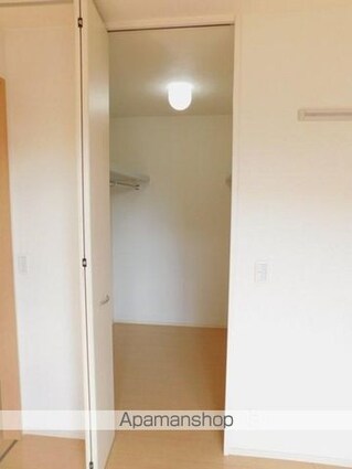 フレブラースＩＩ　Ａ棟[1LDK/58.6m2]の収納