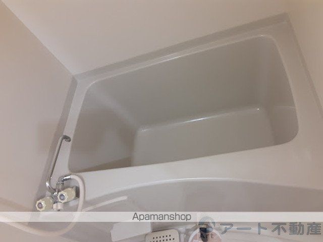 ハイカムール 南 B棟の内装写真