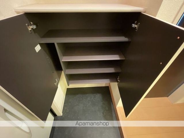 レセンテNS IIの内装写真
