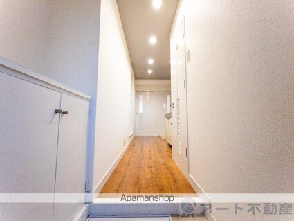 メゾン村上[1K/21m2]の玄関