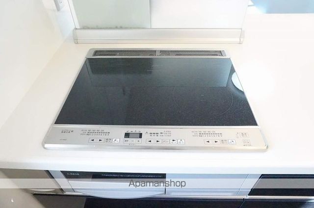 金沢市 3階建 築12年の内装写真