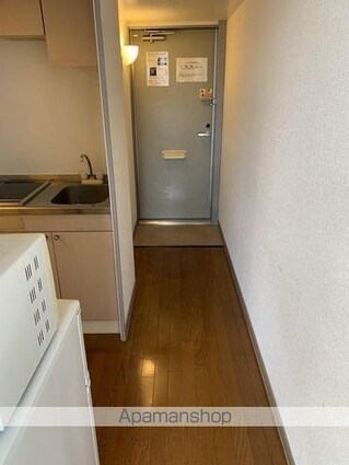 レオパレス栗林[1K/20.28m2]の玄関