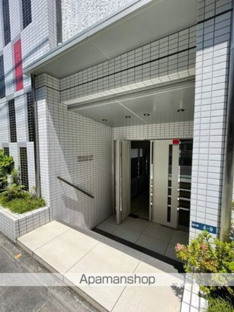 ＰＲＥＭＩＵＭ　ＣＵＢＥ　飯田橋ｍｏ[1K/25.52m2]のエントランス