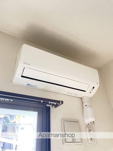 スキポール駅元町の内装写真