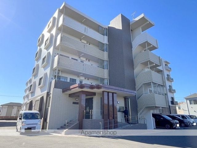 ヒカオオリエントマンション北館の外観写真