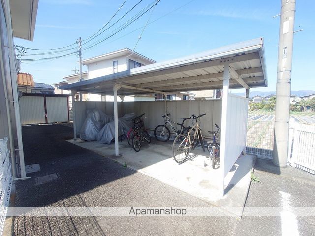 久持良ハイツの外観写真