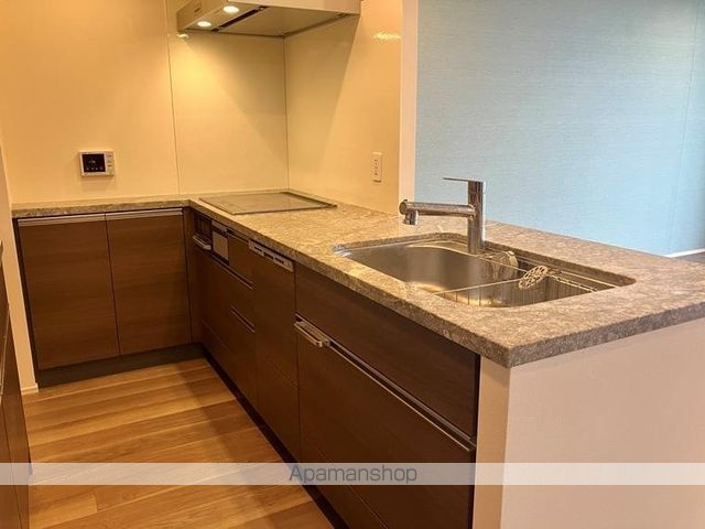 ベイズタワー＆ガーデン[1LDK/61.45m2]のキッチン