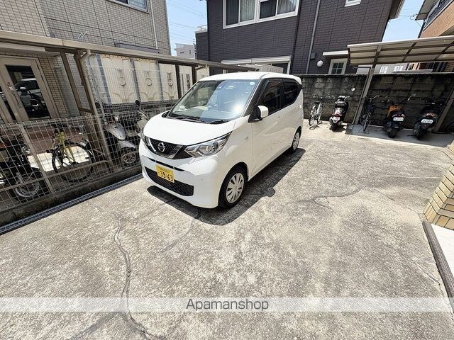 マンション彩城[1DK/39.84m2]の駐車場