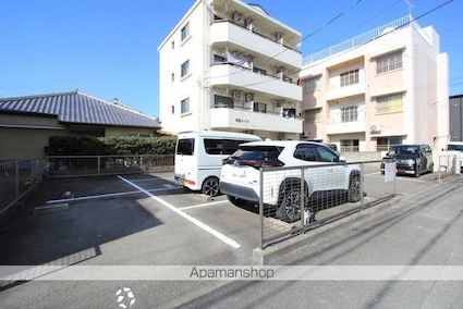 越智ハイツ[1R/24.15m2]の駐車場2