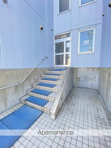 ハイツアビーロードの玄関写真