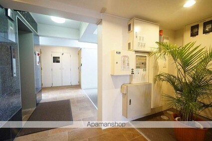 イーダッシュ八幡[1R/29.36m2]のエントランス1