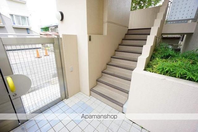 コンプリーションIの内装写真