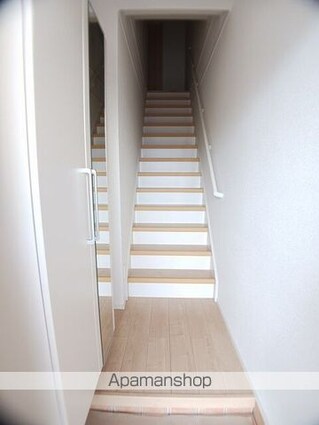 カーサ・ルーチェＢ[2LDK/58.7m2]の玄関