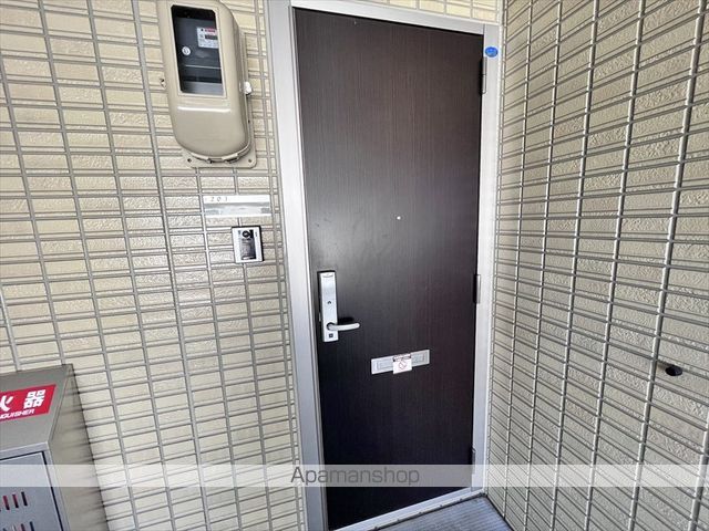 ルナ コートの玄関写真