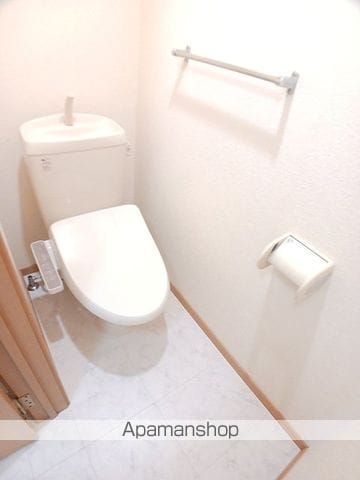 ラシーヌ四番館の内装写真
