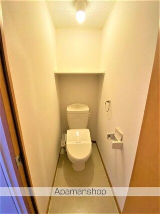 レオパレスエスターテベント[1K/28.15m2]のトイレ