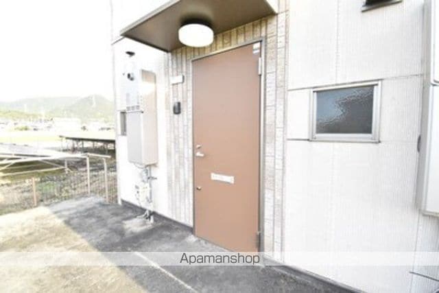 グレースタウン川津 Aの玄関写真