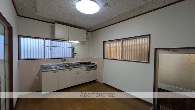 東広島市 1階建 築54年の内装写真