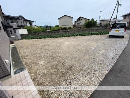 元山町一戸建て[3DK/77.42m2]の駐車場