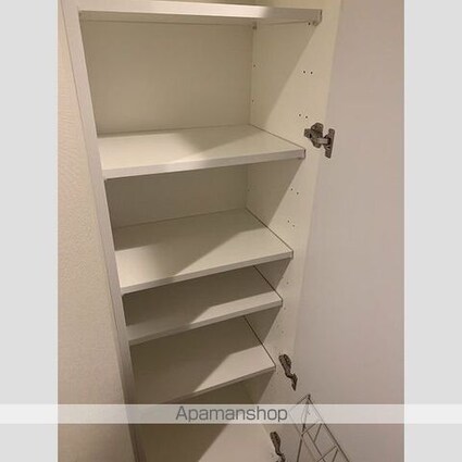 オープンレジデンシア銀座二丁目[1K/26.3m2]の収納2