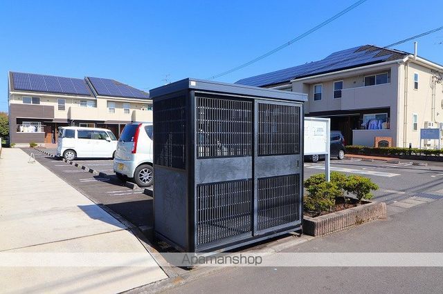 Y’Sコート弐番館 IIIの玄関写真