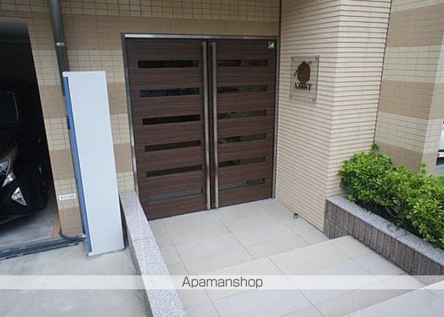 AZEST中板橋の玄関写真