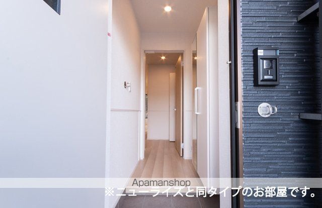 BASEMENT Iの玄関写真