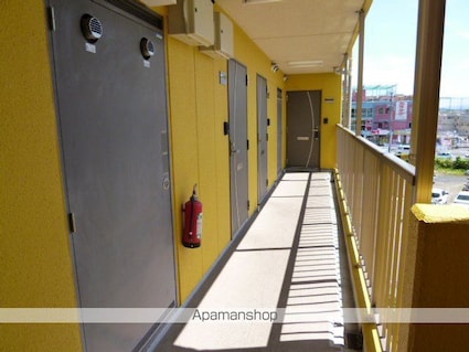 第Ⅱ太陽ハイツ南草津[1K/25.06m2]のエントランス1