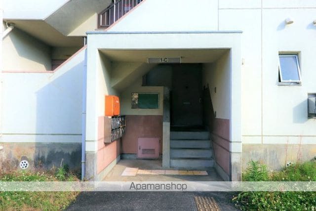 ビレッジハウス学文路1号棟の外観写真