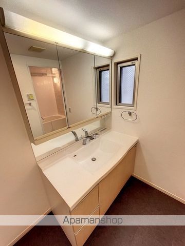 コンフォリア鷺沼三丁目の内装写真