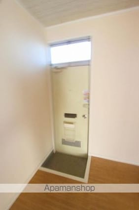 ハイツ山本[2DK/40m2]の玄関