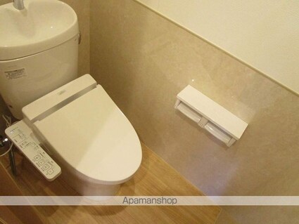 徳島県徳島市万代町５丁目[2LDK/55.55m2]のトイレ