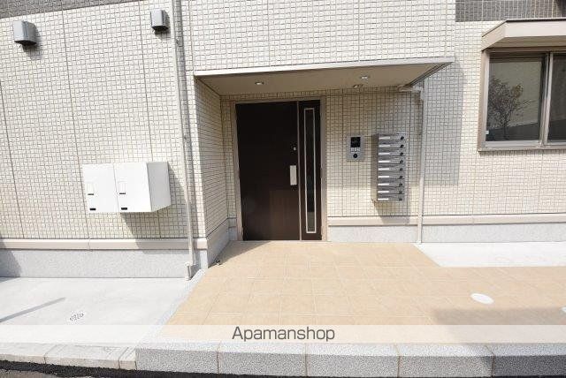 カルチェ IIの玄関写真