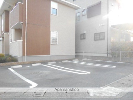 岐阜県岐阜市六条北４丁目[1LDK/45.97m2]の駐車場