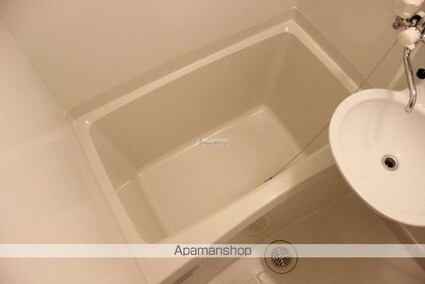 レオパレスル　ヴェール沼田東[1K/28.02m2]のバス