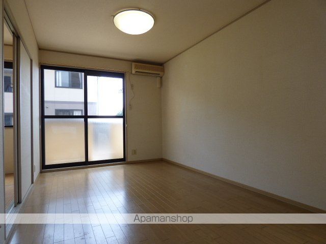 ロイヤルビレッジYS IIIの内装写真