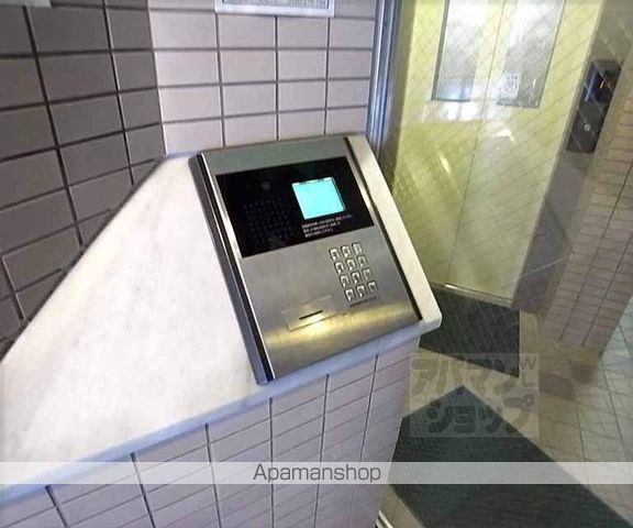 エスポワール京都の玄関写真