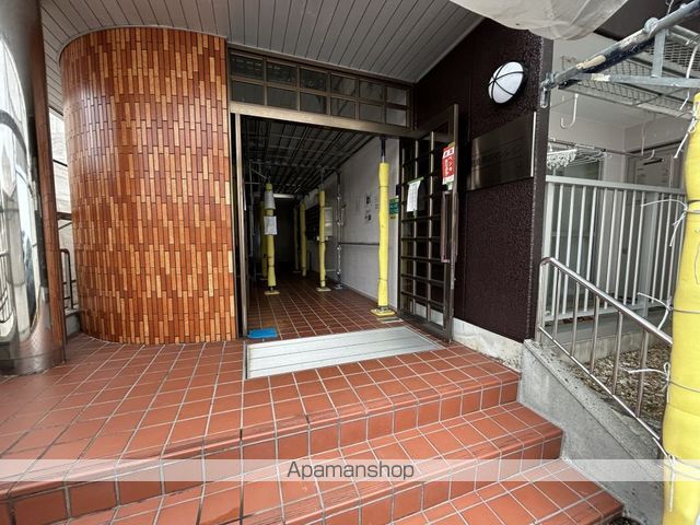 敷島第4マンションの玄関写真