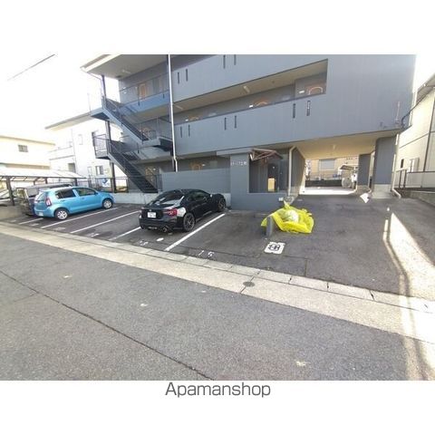 ステージア上社の外観写真