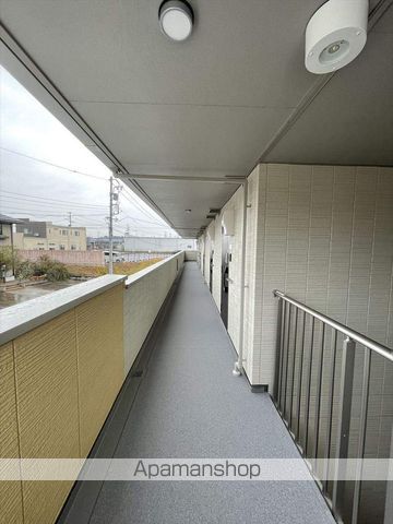 DーROOM希央台の玄関写真