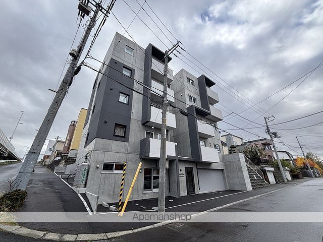 カームヒルズ西岡の外観写真