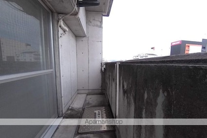 リヴィエラ二葉町[1R/21.4m2]のバルコニー