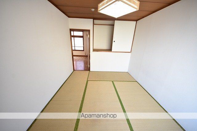 篠田ハイツの内装写真