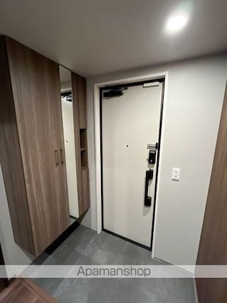 Ｐａｌａｉｓ　Ｐｏｉｒｅ（パレ・ポワール）　Ｂ棟[2LDK/58.37m2]の玄関