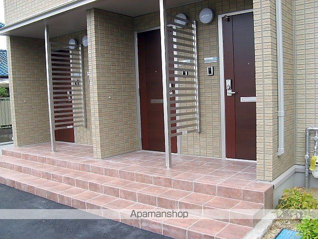 ガアデンホームズ曙の玄関写真