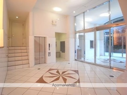 スタンビューレ中野坂上[1LDK/36.68m2]のエントランス