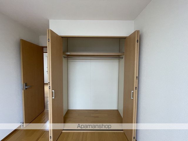 リースランド今 A棟の内装写真