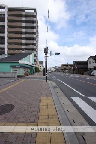 長峰ビルの玄関写真